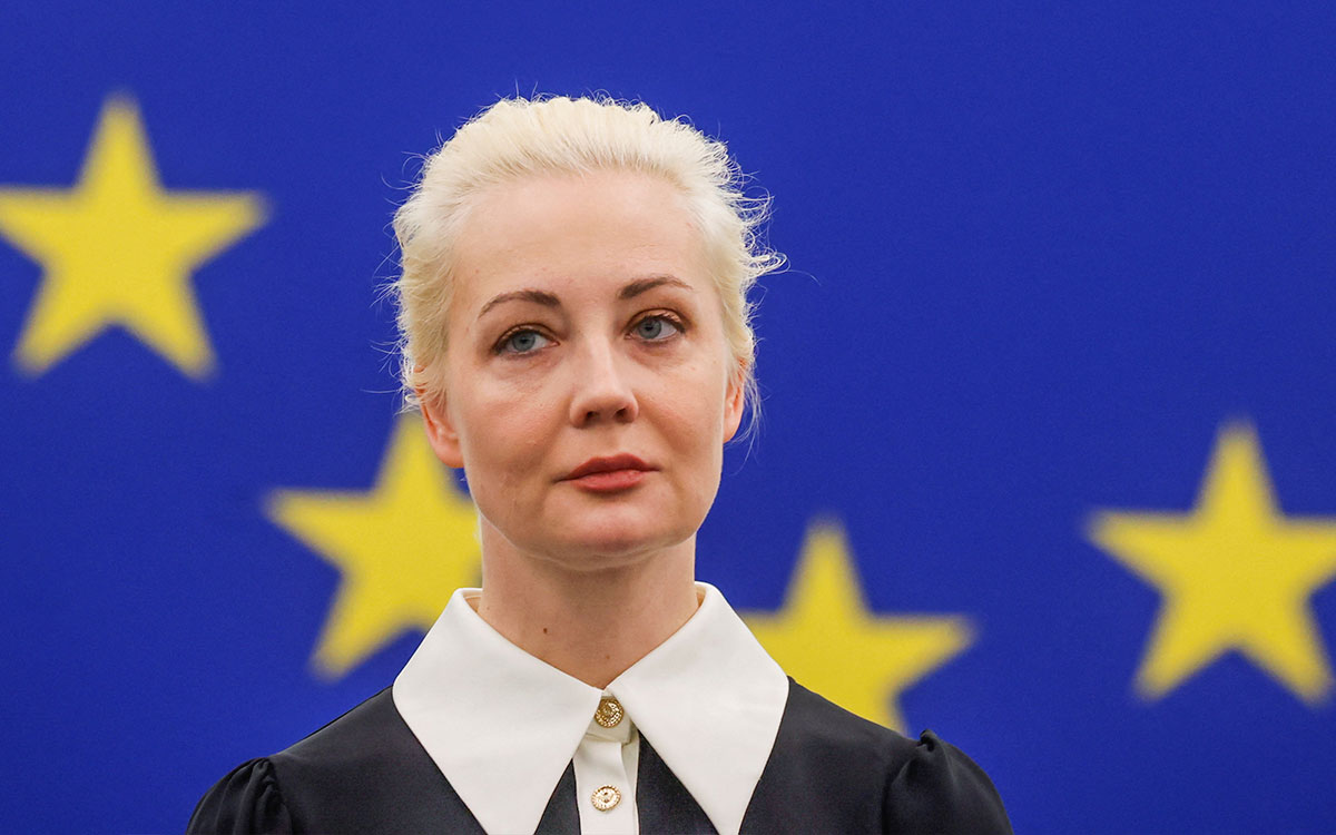 Viuda de Navalni teme arrestos durante el funeral del viernes