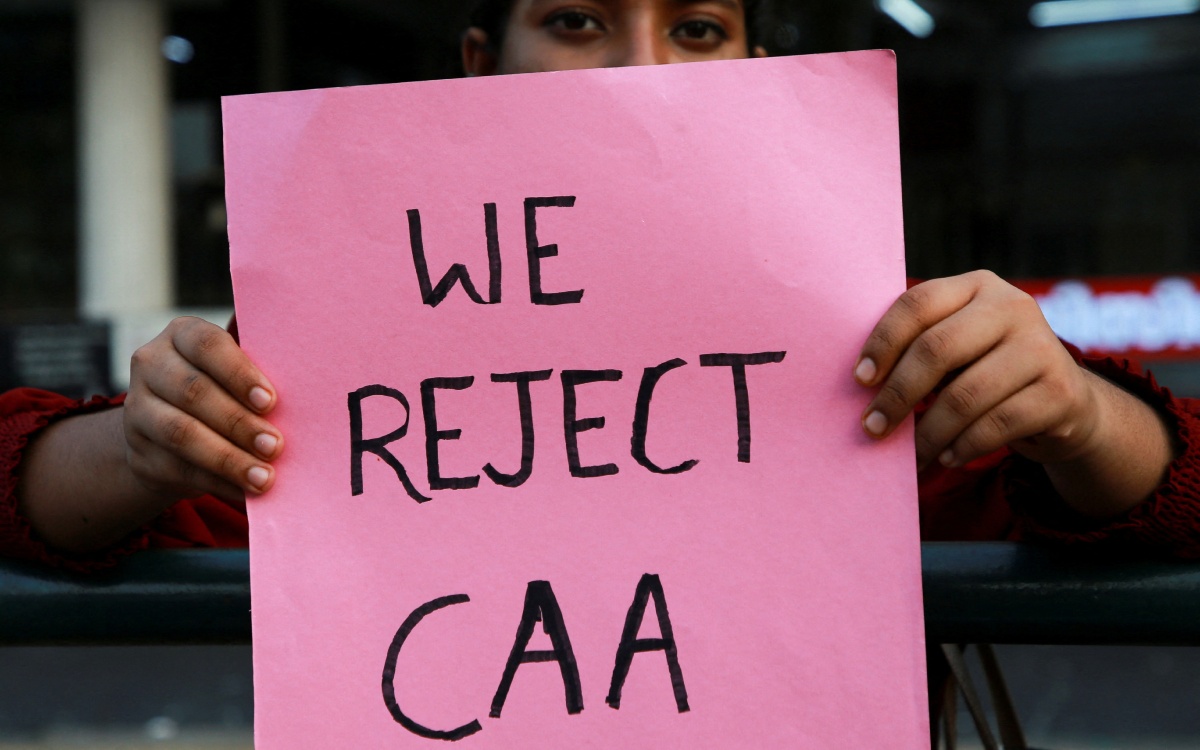 ¿Por qué es controvertida la ley de ciudadanía de India que excluye a los musulmanes?