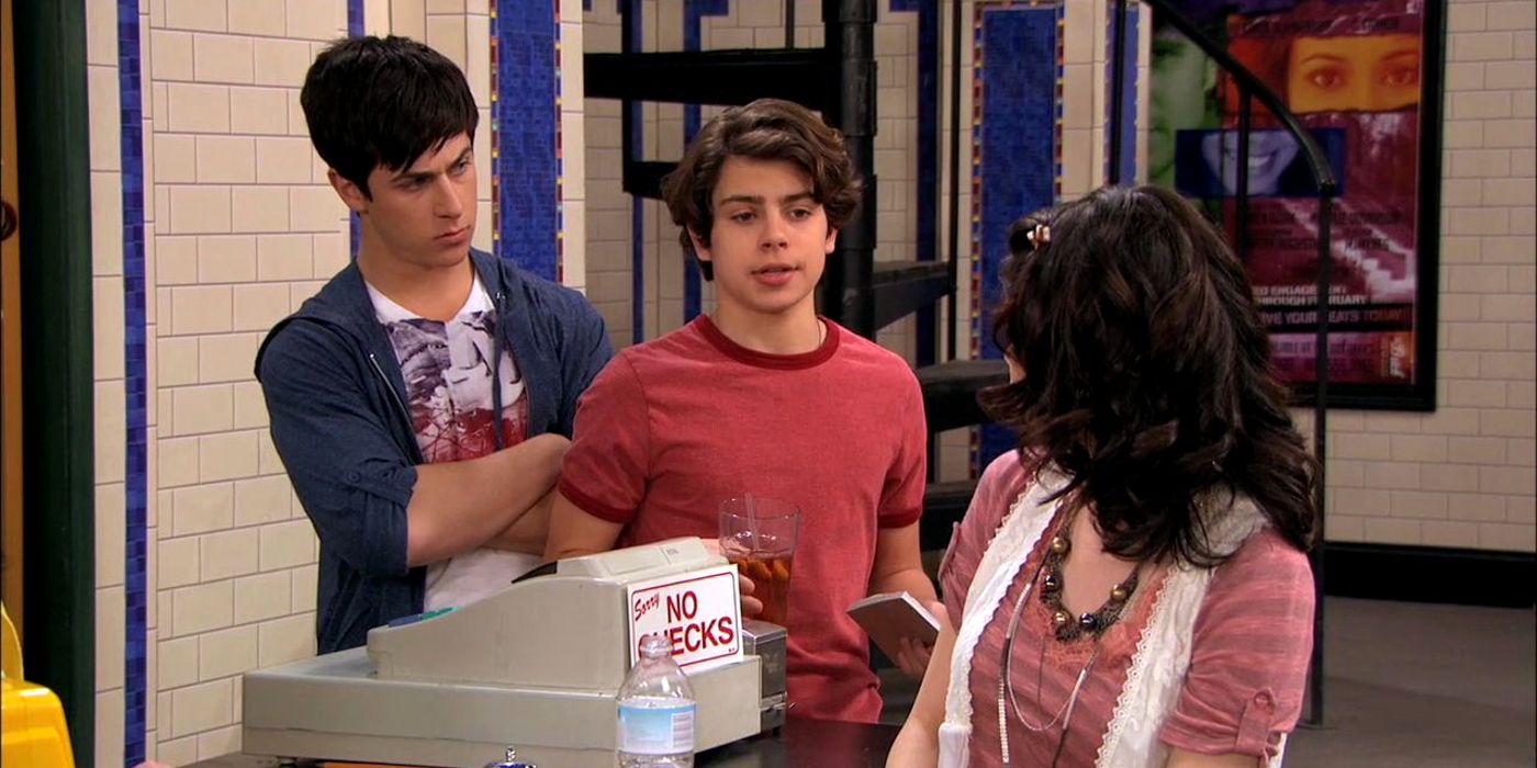 El actor original de Wizards Of Waverly Place aparentemente confirma el regreso de la secuela