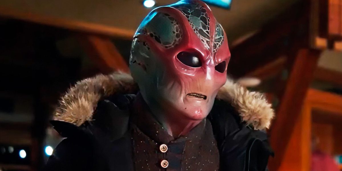 Resident Alien Temporada 3: El creador explica la razón detrás del impactante regreso del personaje