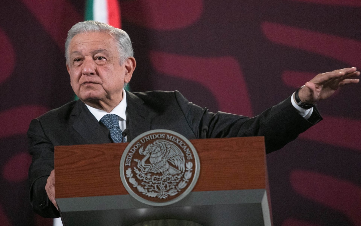 AMLO aplaza a septiembre entrega del sistema de salud 'como el de Dinamarca'