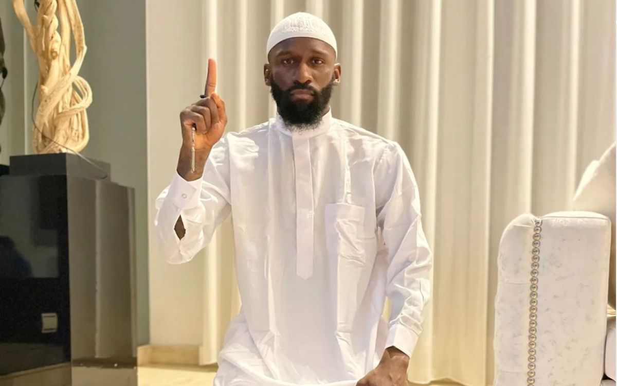 Antonio Rüdiger demanda a periodista que lo acusó de realizar un gesto islamista