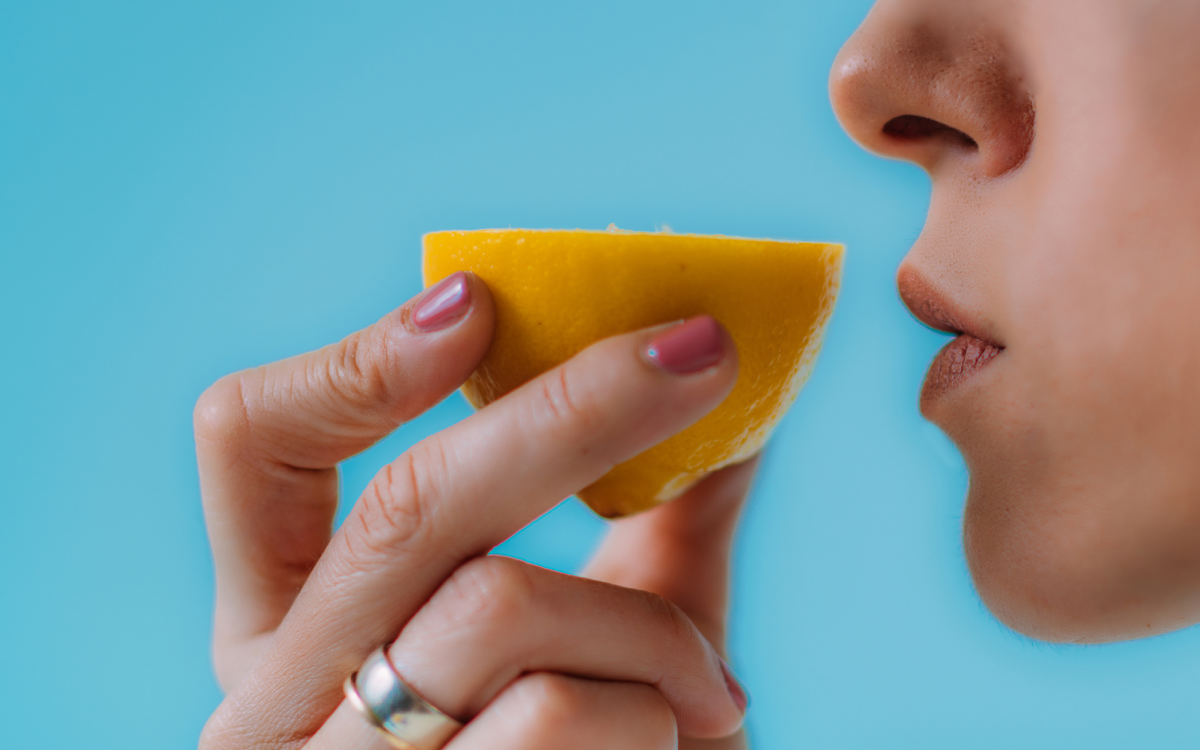 Aprendiendo a clasificar olores #Niñonautas con Kirén Miret