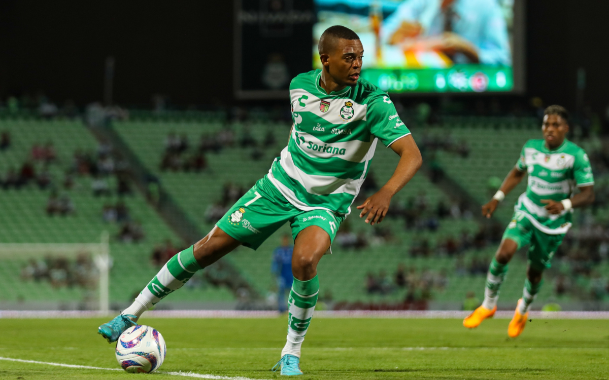 Filtran video de Harold Preciado, campeón de goleo de Liga MX, inconsciente; fue suspendido por dopaje ayer