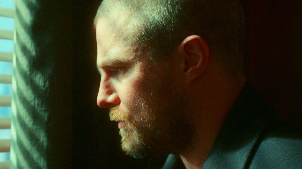 La secuela de ciencia ficción de Netflix de Stephen Amell domina la lista mundial