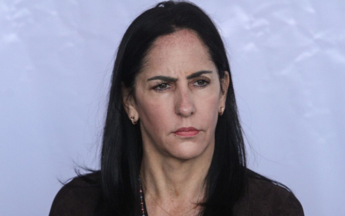 Lía Limón pide pruebas a Morena tras reportaje sobre millonarias propiedades; partido guinda exige investigar