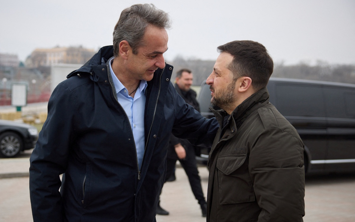 No se puede descartar que Rusia tuviera como objetivo a Zelenski y primer ministro griego: asesor ucraniano