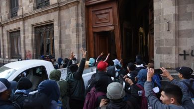 Padres de normalistas no están 'manipulados' por Centro Prodh ni CIDH, afirma ONG