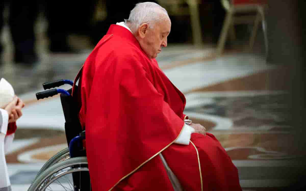 Papa no preside el viacrucis para cuidar su salud