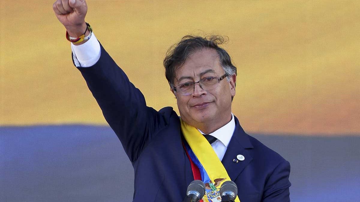 Petro convoca una reunión de latinoamericanos para fijar una postura común sobre Gaza