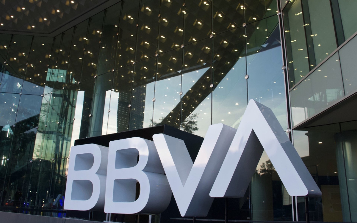 Se restablecen sistemas de BBVA tras caída a nivel nacional