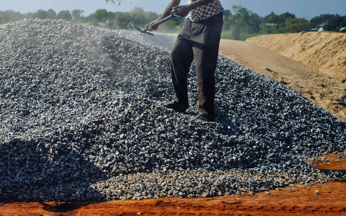 Trabajo forzado en el mundo genera anualmente 236 mil millones de dólares en ganancias ilegales: OIT