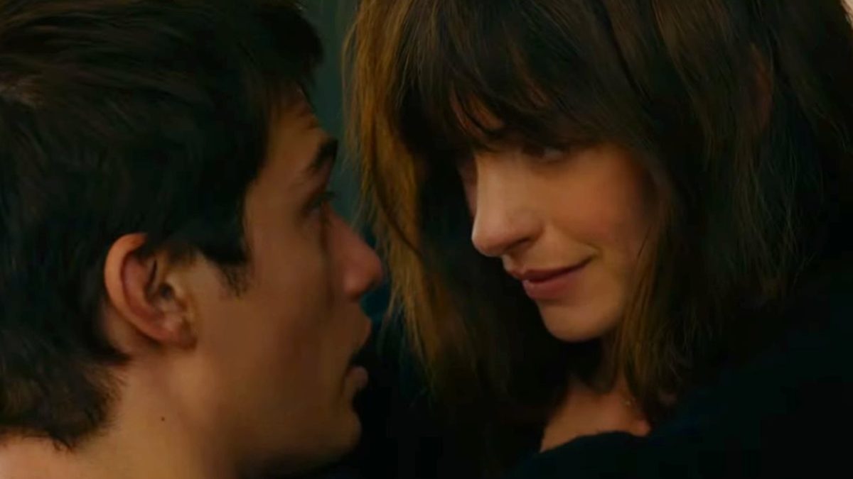 Tráiler de The Idea Of You: Anne Hathaway se enamora del cantante principal de una banda de chicos en una nueva película romántica