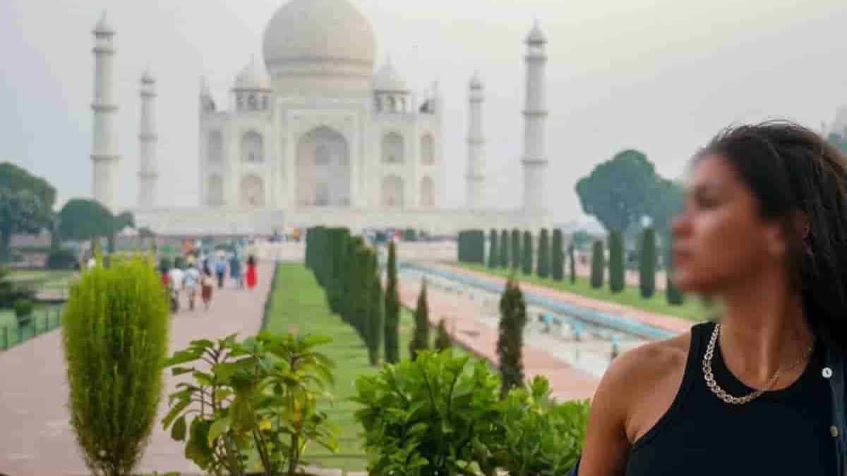 Turista española es violada por siete hombres en India
