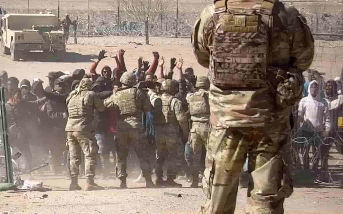 Videos | Migrantes superan a Guardia Nacional de Texas y derriban muro de púas