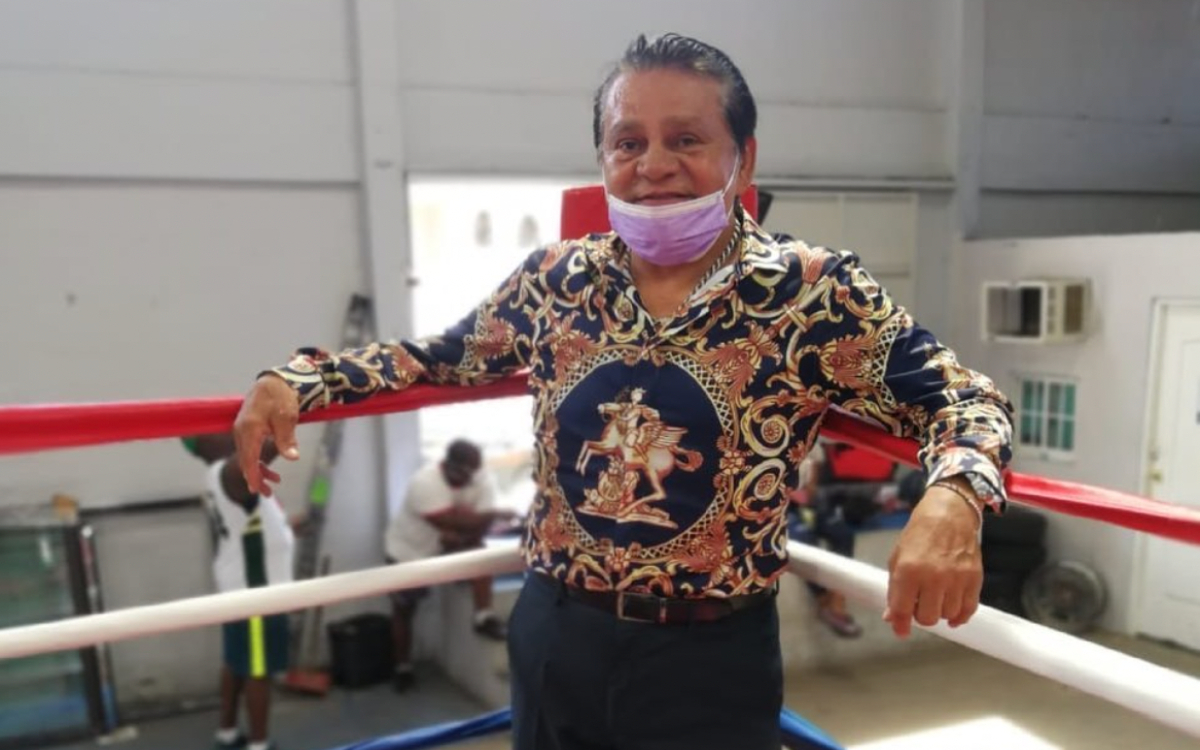 "Ya estoy en casa, tranquilo y sintiéndome bien": Roberto 'Manos de Piedra' Durán | Video