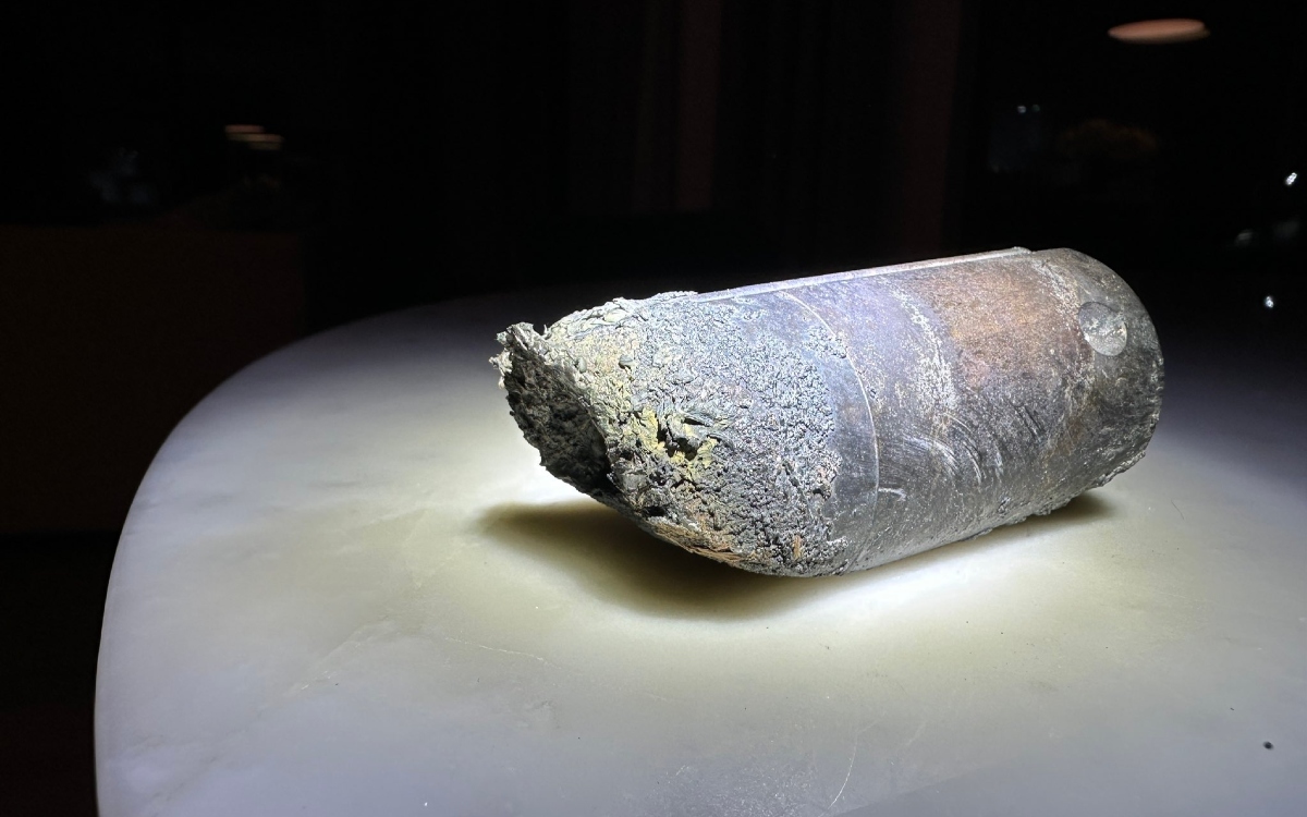 Basura espacial cae de la atmósfera y se estrella en casa en Florida | Fotos