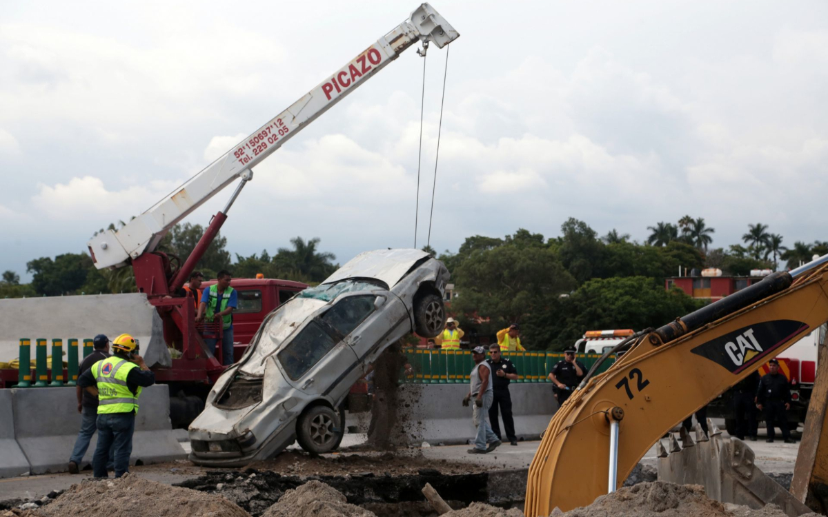 Corte se niega a revocar amparo concedido a exfuncionario de SCT tras socavón en Paso Exprés