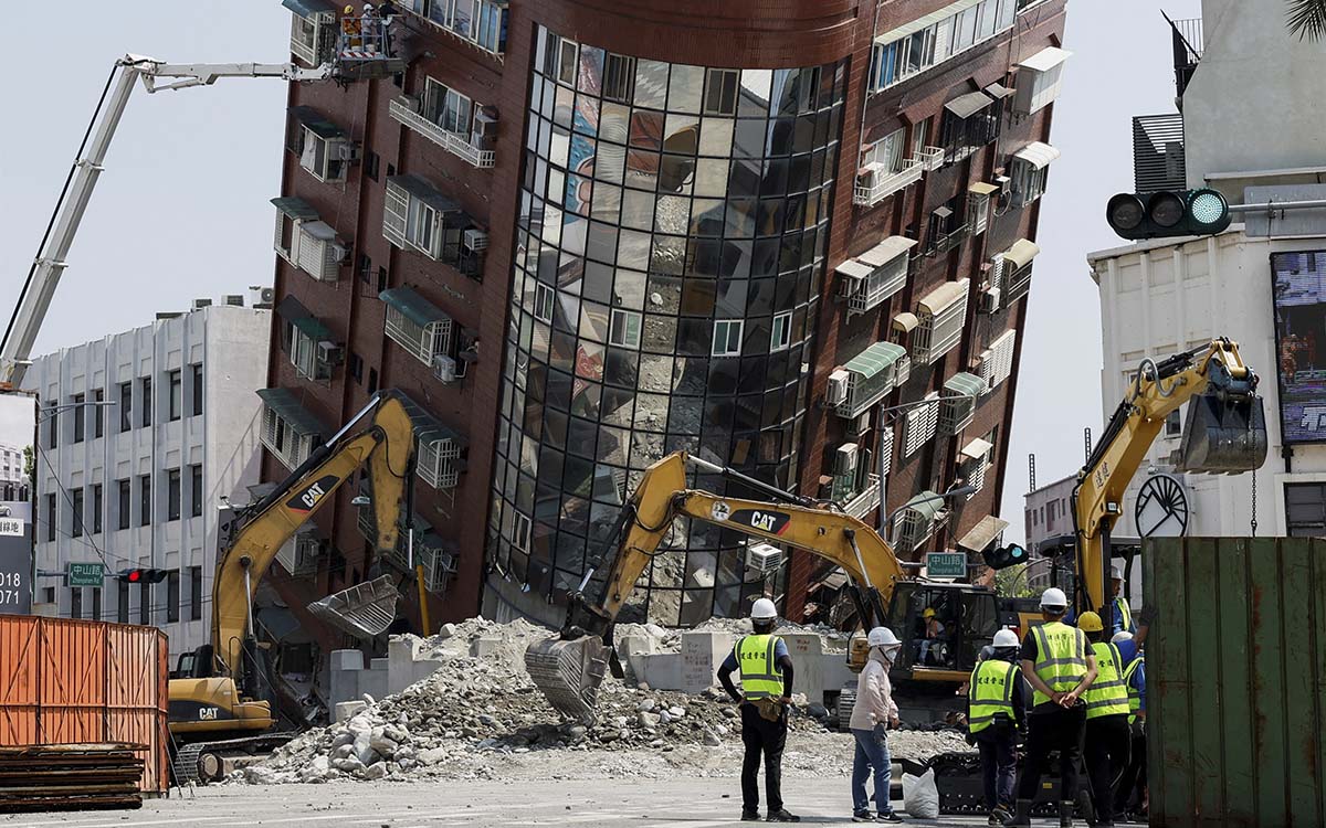 Taiwán eleva a 10 la cifra de muertos por el terremoto más intenso en 25 años