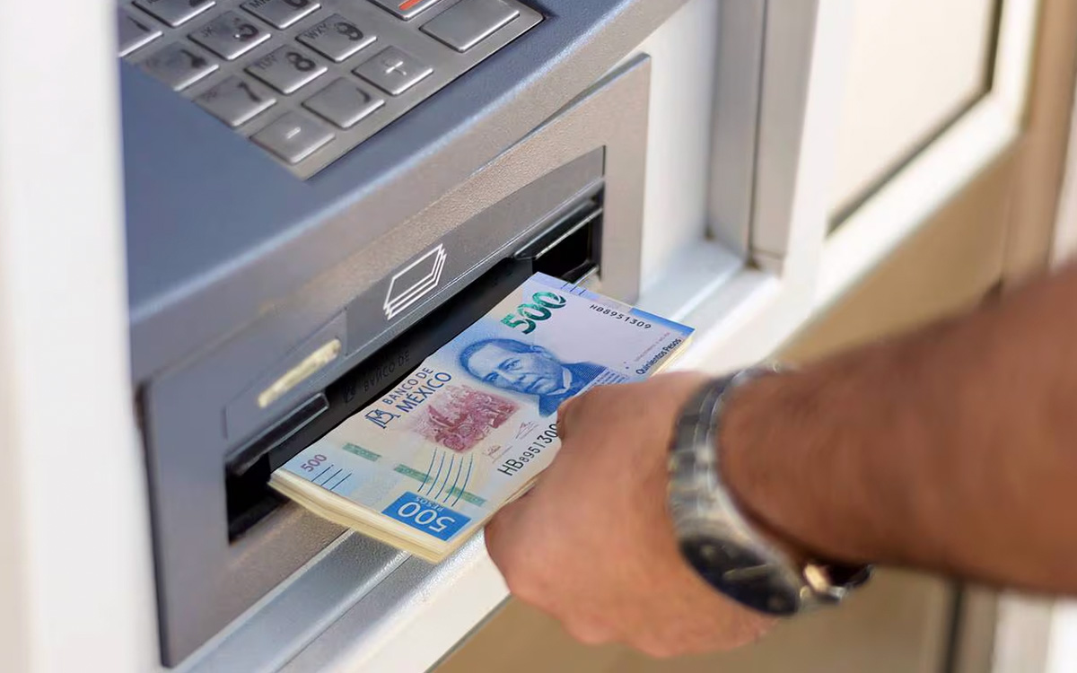 ¿Abren los bancos el Día del Trabajo? Aquí los detalles para este 1 de mayo