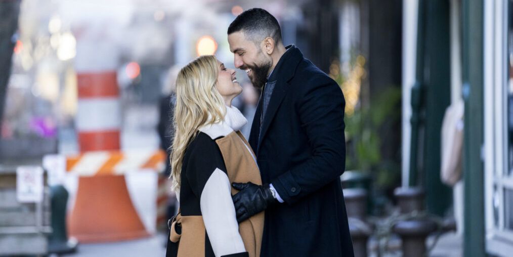 OA y Gemma a punto de besarse en el FBI