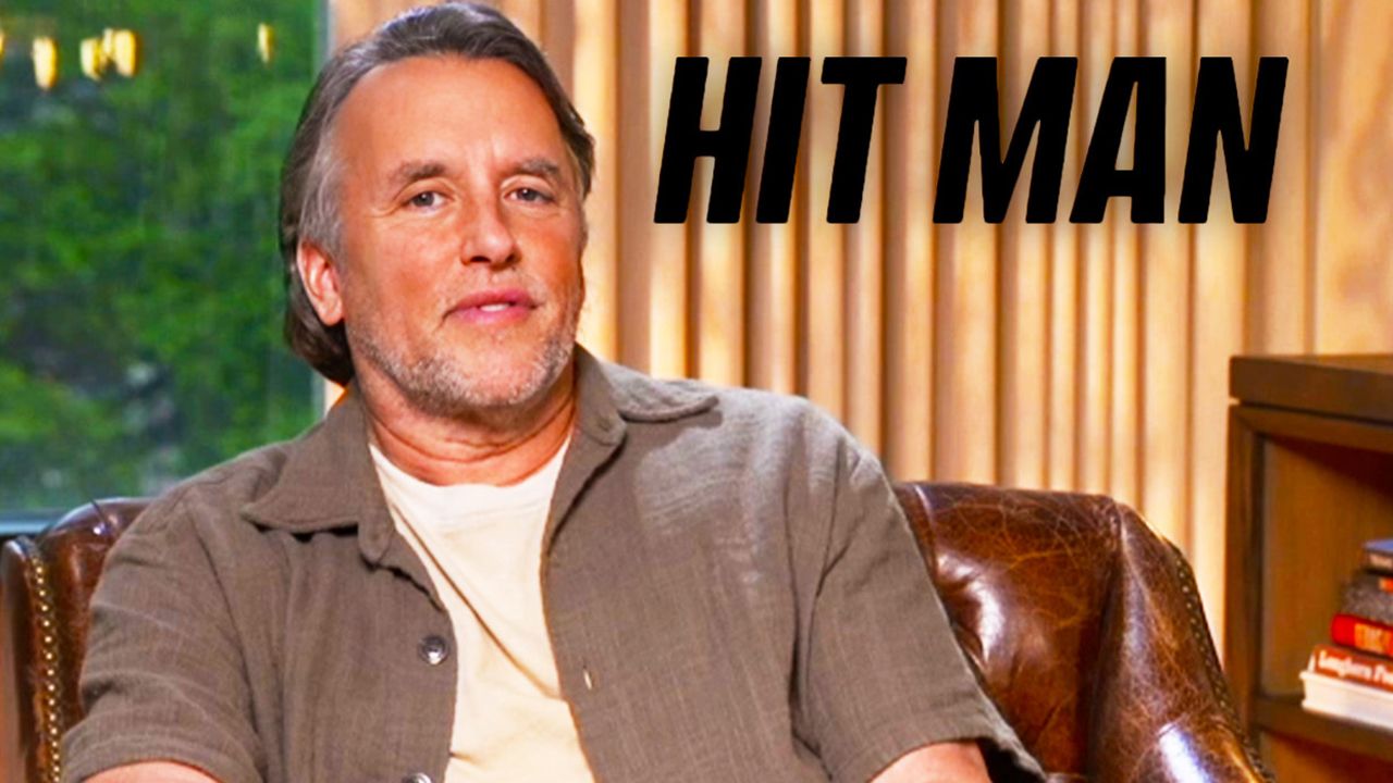 El director de Hit Man le da crédito a Glen Powell por inspirarlo a jugar con el género e ir más allá del material original