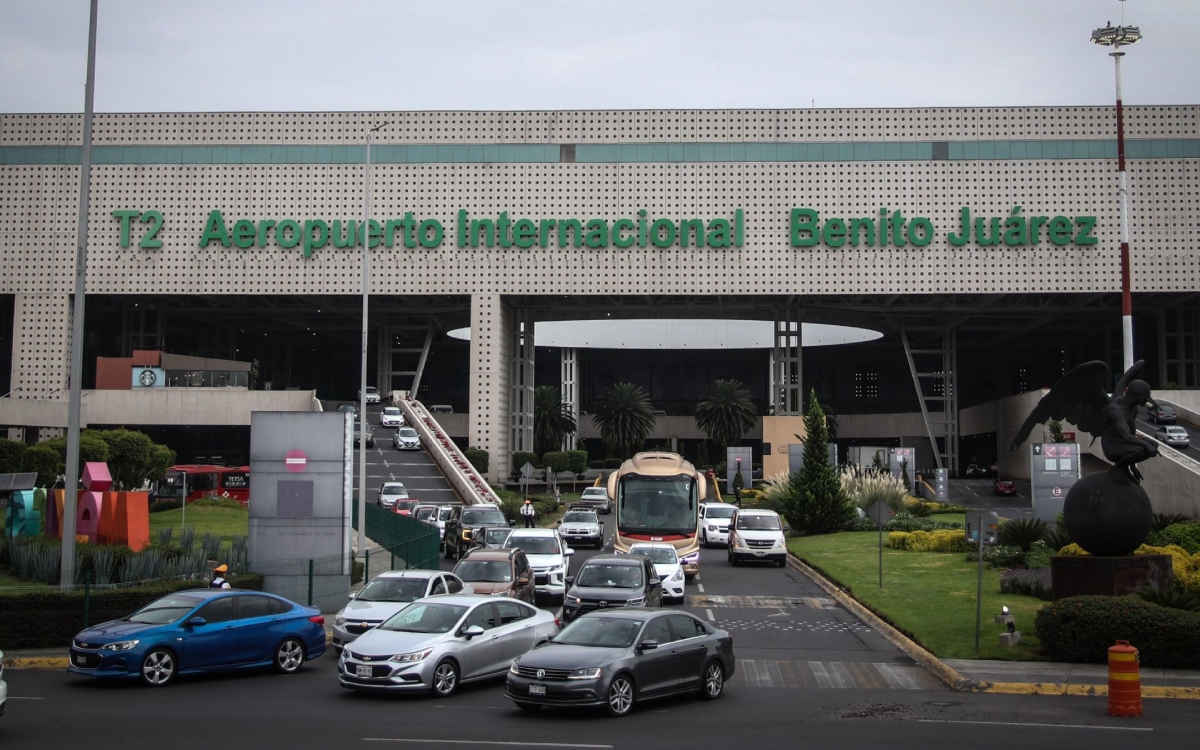 CNTE libera el acceso a terminales 1 y 2 del AICM