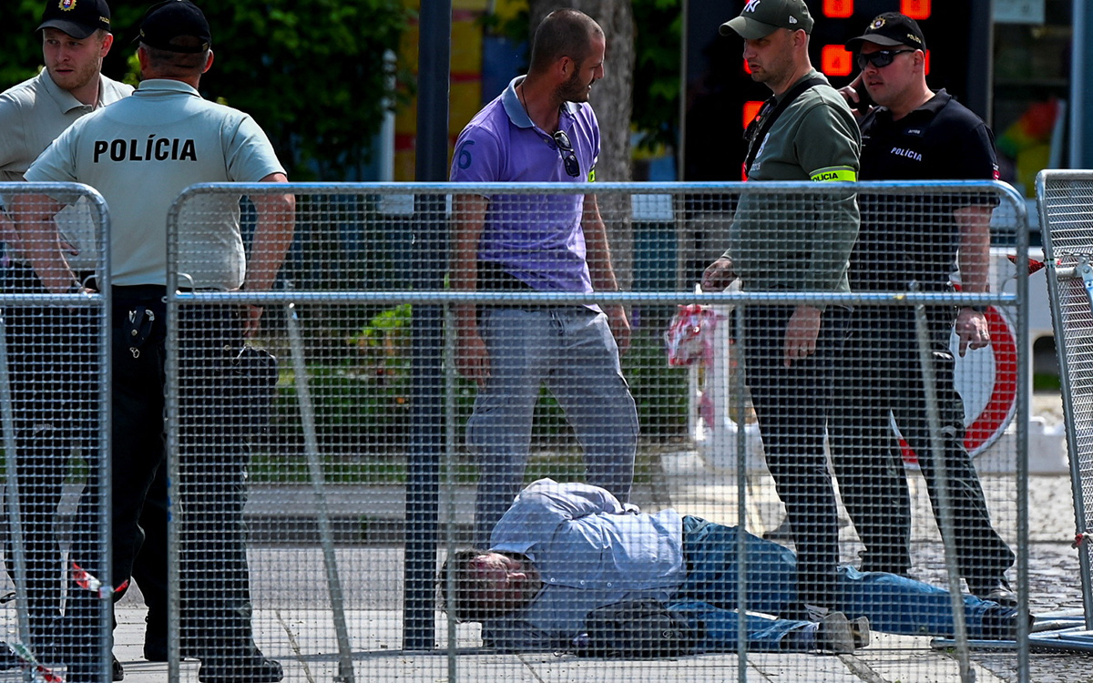 Confirman que Fico, primer ministro eslovaco, está consciente tras atentado