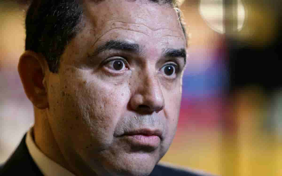 EU acusa a demócrata Henry Cuellar de recibir sobornos de banco mexicano