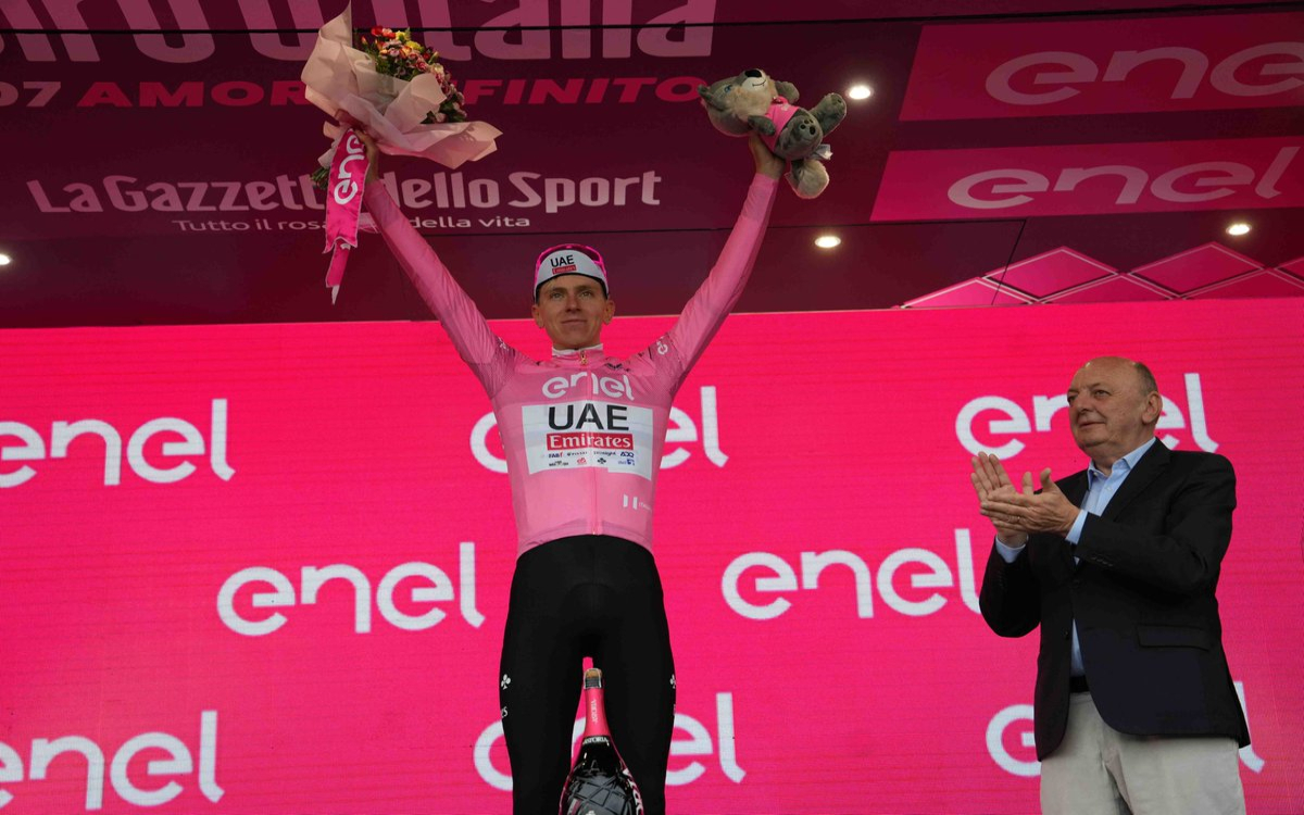 Giro de Italia 2024: Tadej Pogacar se apodera de la maglia rosa en la Etapa 2 | Video