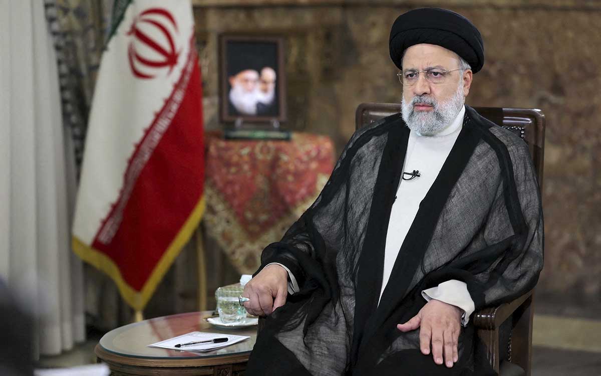 Helicóptero del presidente iraní, en paradero desconocido tras 'aterrizaje forzoso'