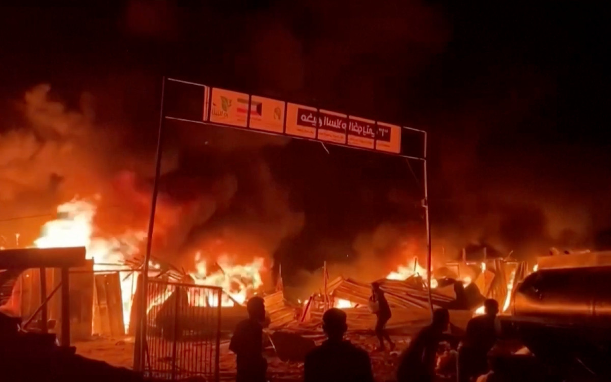 Israel ataca zona de desplazados en Gaza; al menos 35 muertos