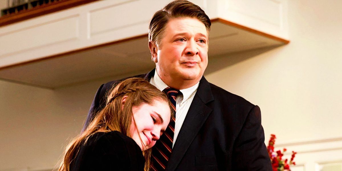 Lance Barber se emociona mientras filma el funeral de George en las nuevas imágenes del final del joven Sheldon