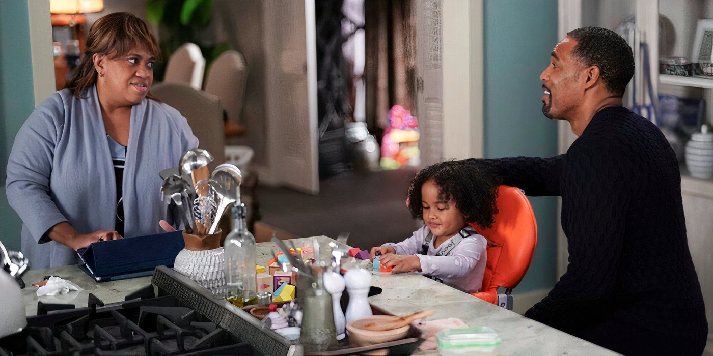 Miranda Bailey (Chandra Wilson), Pru y Ben Warren (Jason George) hablan en la cocina en Grey's Anatomy