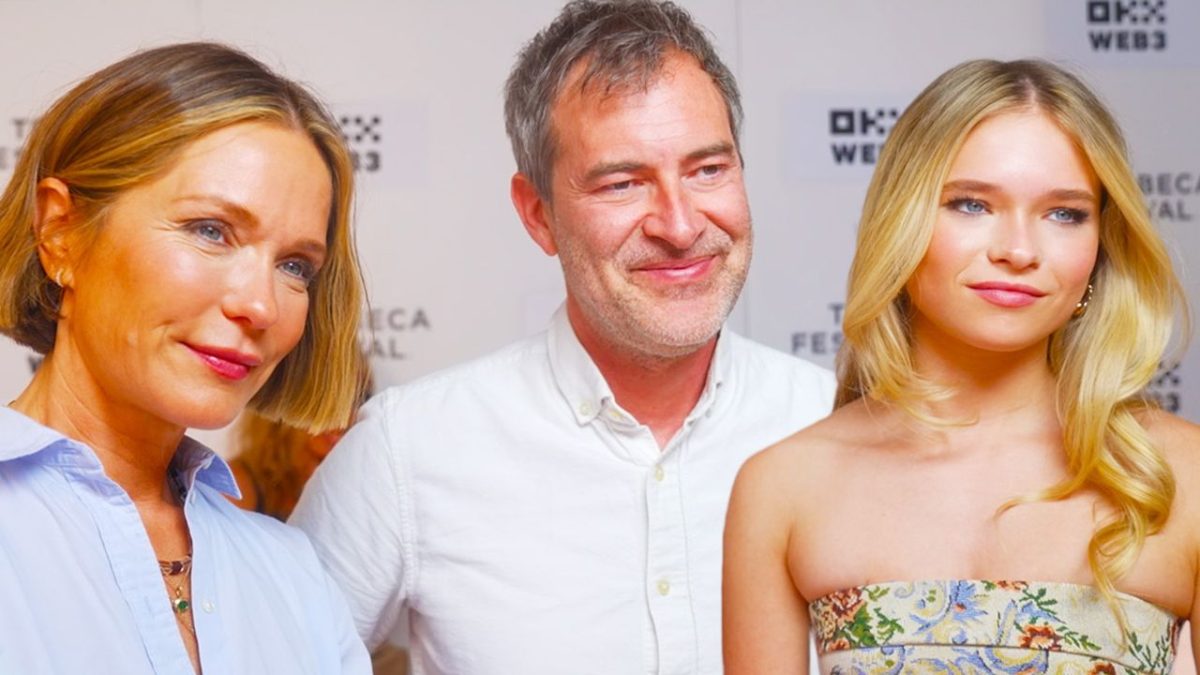 Mark Duplass ayuda con orgullo a su hija Ora a hacer su debut cinematográfico en Oh, Christmas Tree