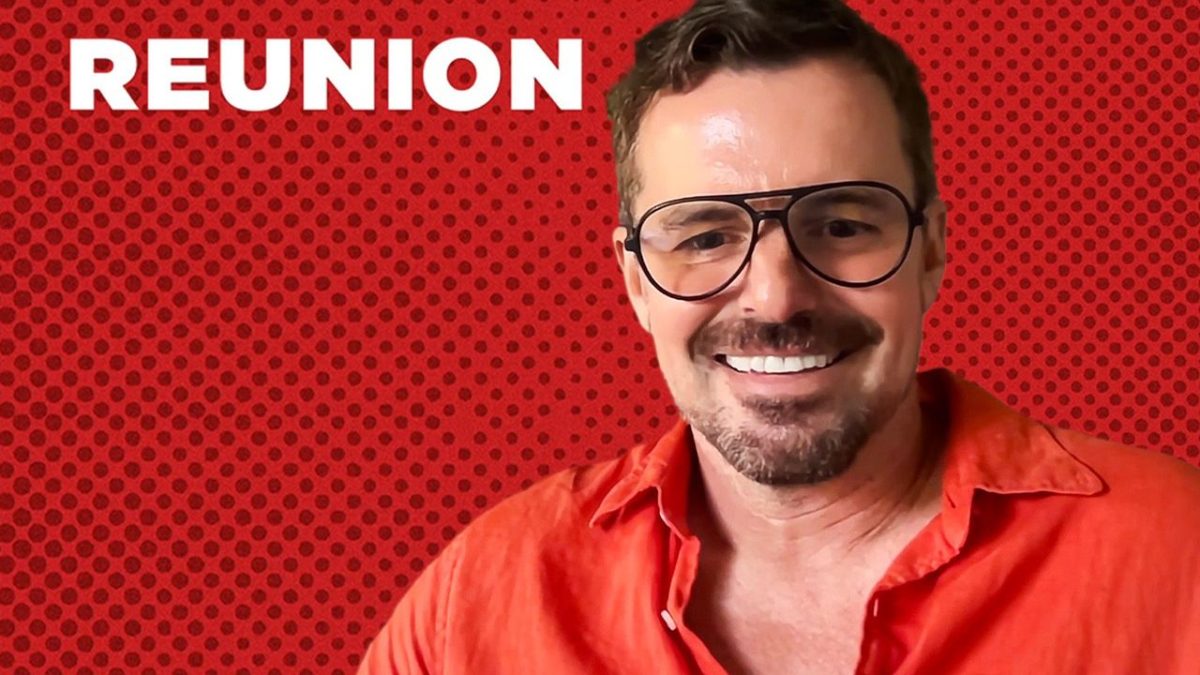 El director de la reunión revela que su película de misterio estaba en proceso antes del estreno de Knives Out