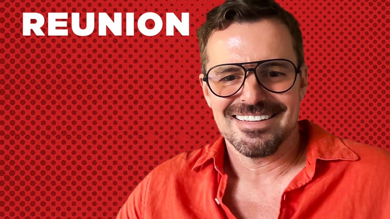 El director de la reunión revela que su película de misterio estaba en proceso antes del estreno de Knives Out