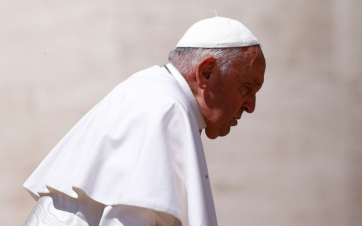 Papa Francisco recibe en el hospital al secretario de Estado vaticano