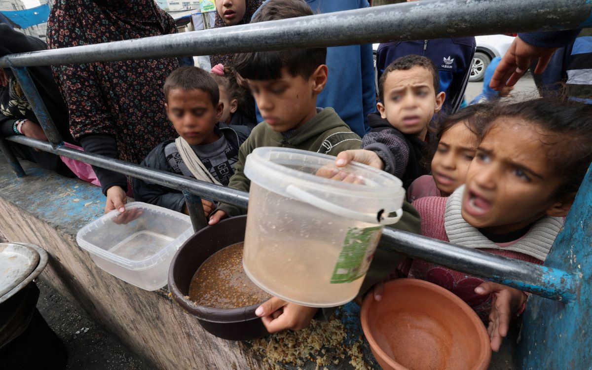 Al menos 32 niños han muerto por malnutrición en Gaza, 28 menores de 5 años, según la OMS