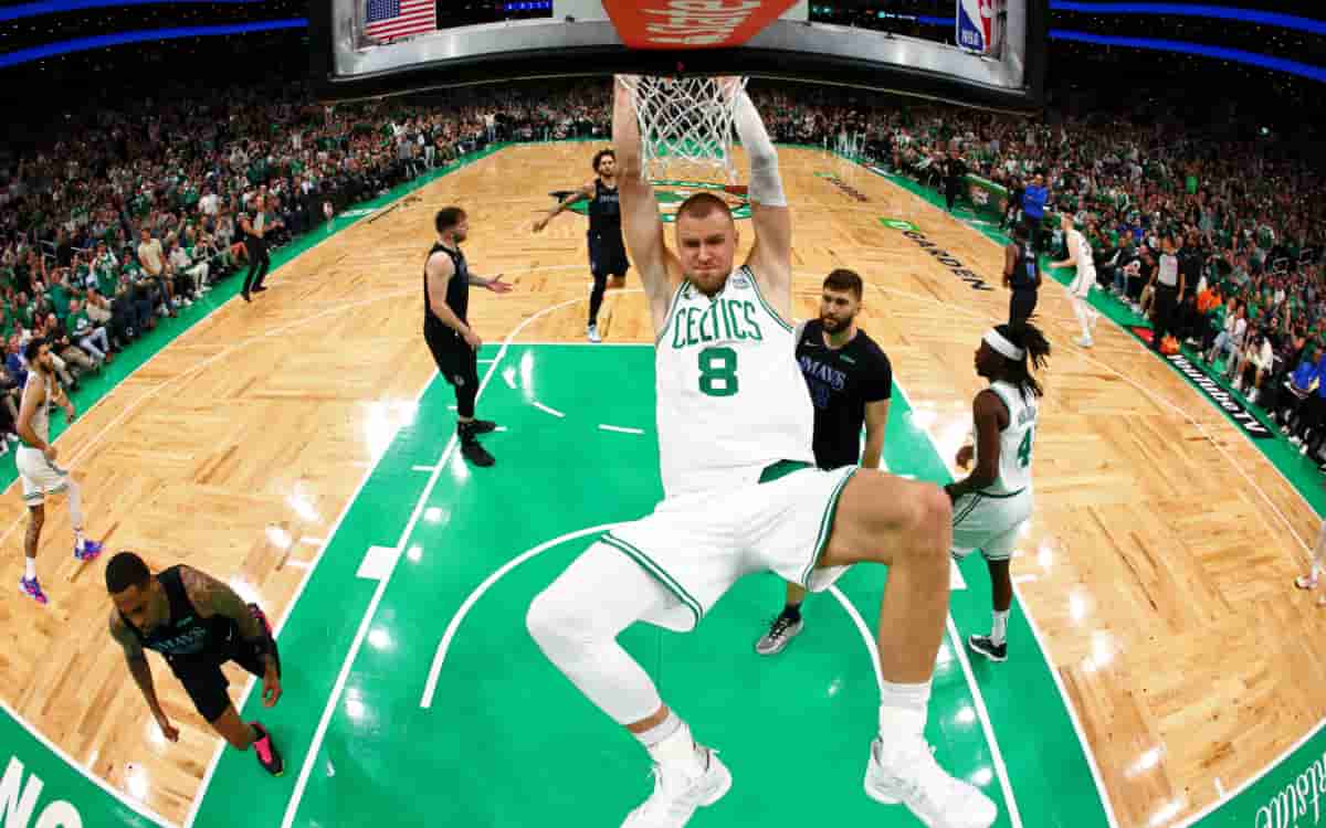 Boston arrasa a Dallas en el juego 1 de las Finales de la NBA
