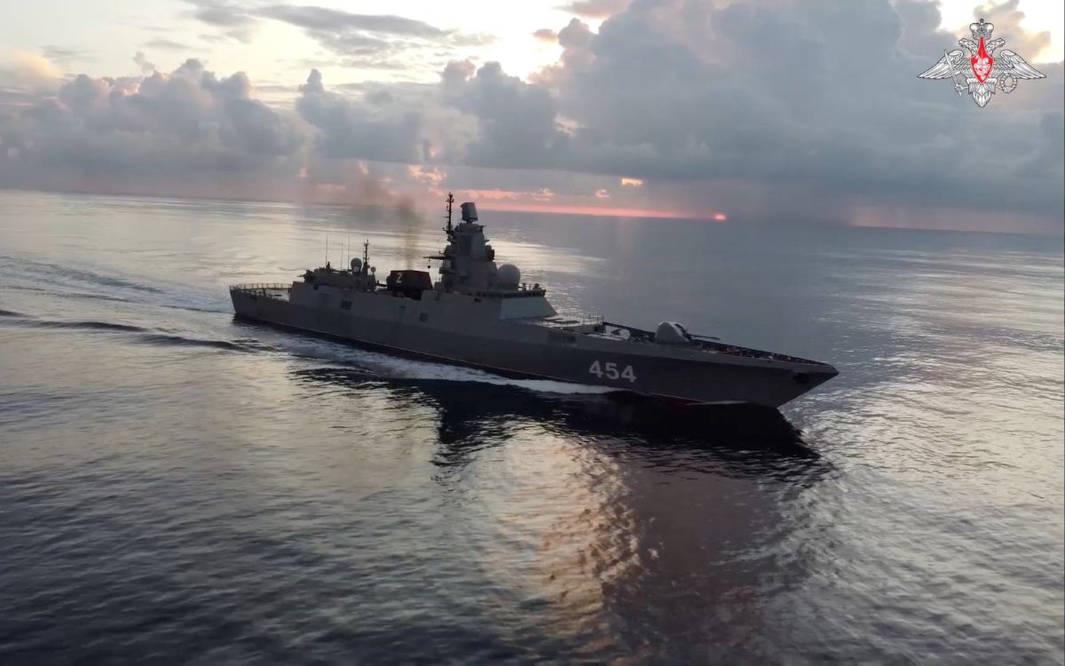 Buques de guerra rusos llegarán a Cuba el miércoles; Rusia inicia segunda fase de ejercicios nucleares