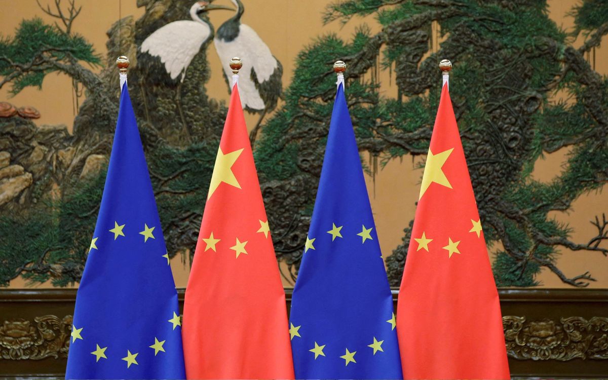 China advierte posible 'guerra comercial' ante aumento de tensiones con la UE