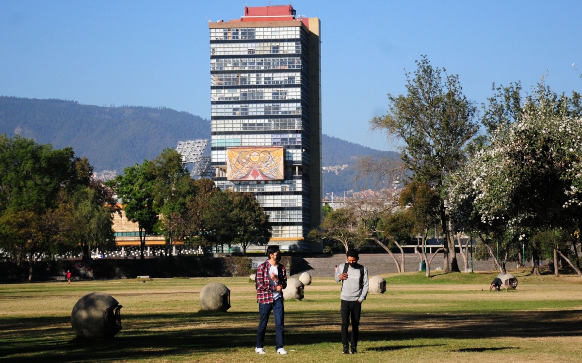 Intentó hacer el examen de la UNAM por otra persona y terminó detenido