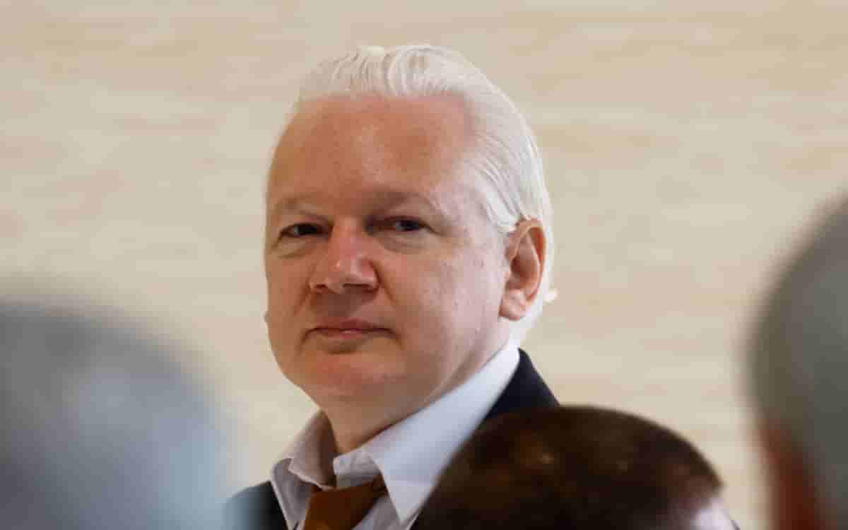 Julian Assange llega a las Islas Marianas para formalizar su acuerdo de culpabilidad con EU