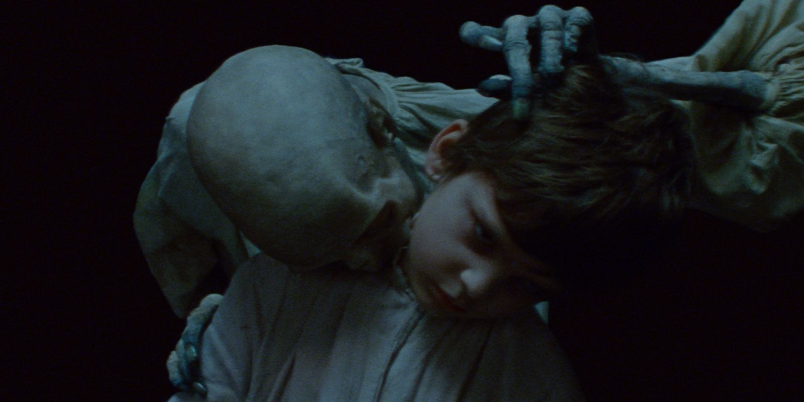 Reseña de Vourdalak: esta ópera prima francesa se enfrenta a la banalidad de las películas de vampiros modernas