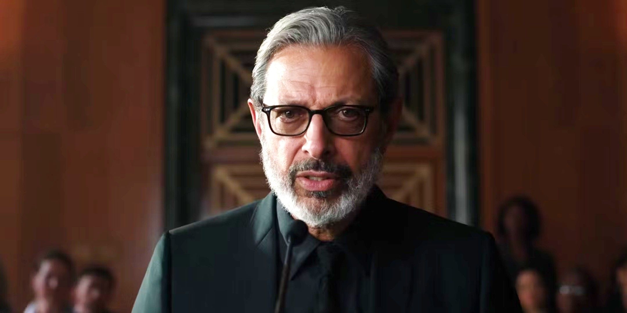 Jeff Goldblum da la bienvenida a Scarlett Johansson a la franquicia Jurassic World con un tierno vídeo