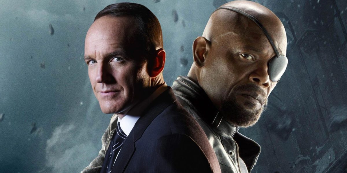 La resurrección oficial de Phil Coulson revela que fue enterrado con la referencia perfecta al MCU (no son tarjetas coleccionables)