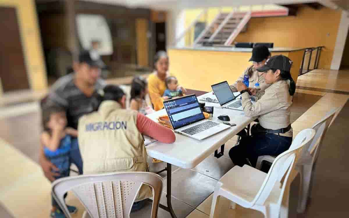 Guatemala da visas humanitarias a mexicanos que huyeron de Chiapas por violencia