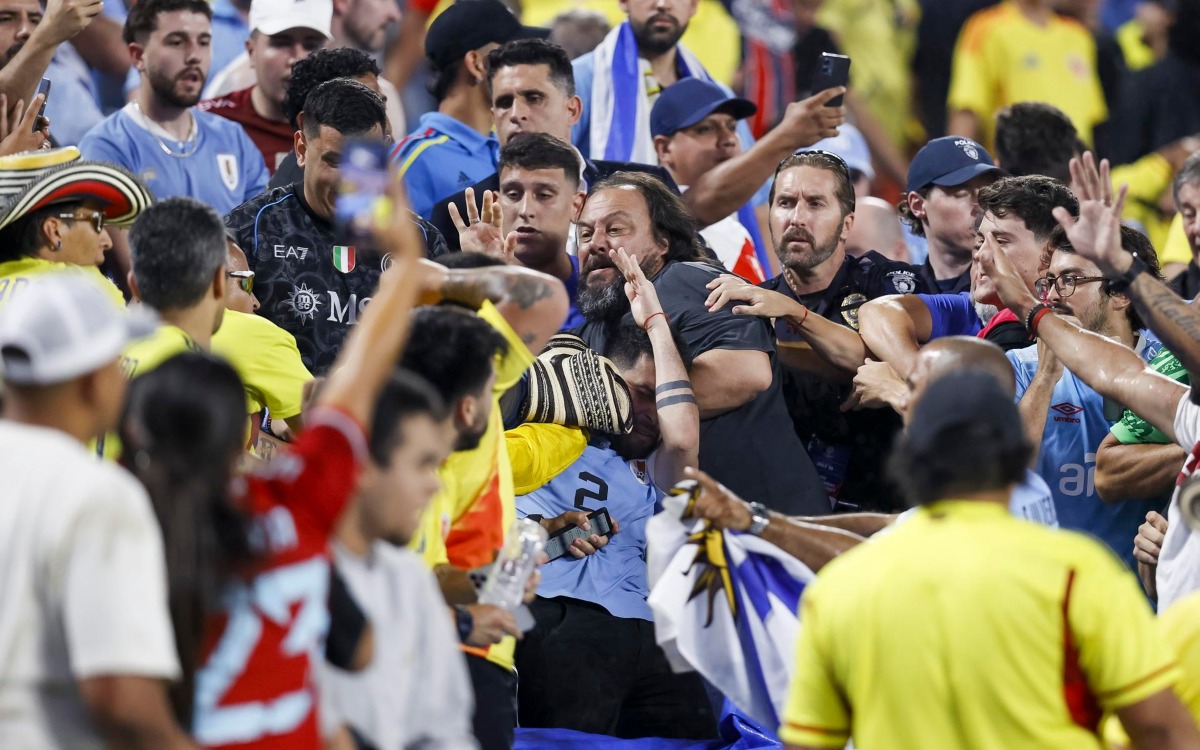 Saltamos a la tribuna 'porque nuestras familias corrían peligro': Capitán de Uruguay