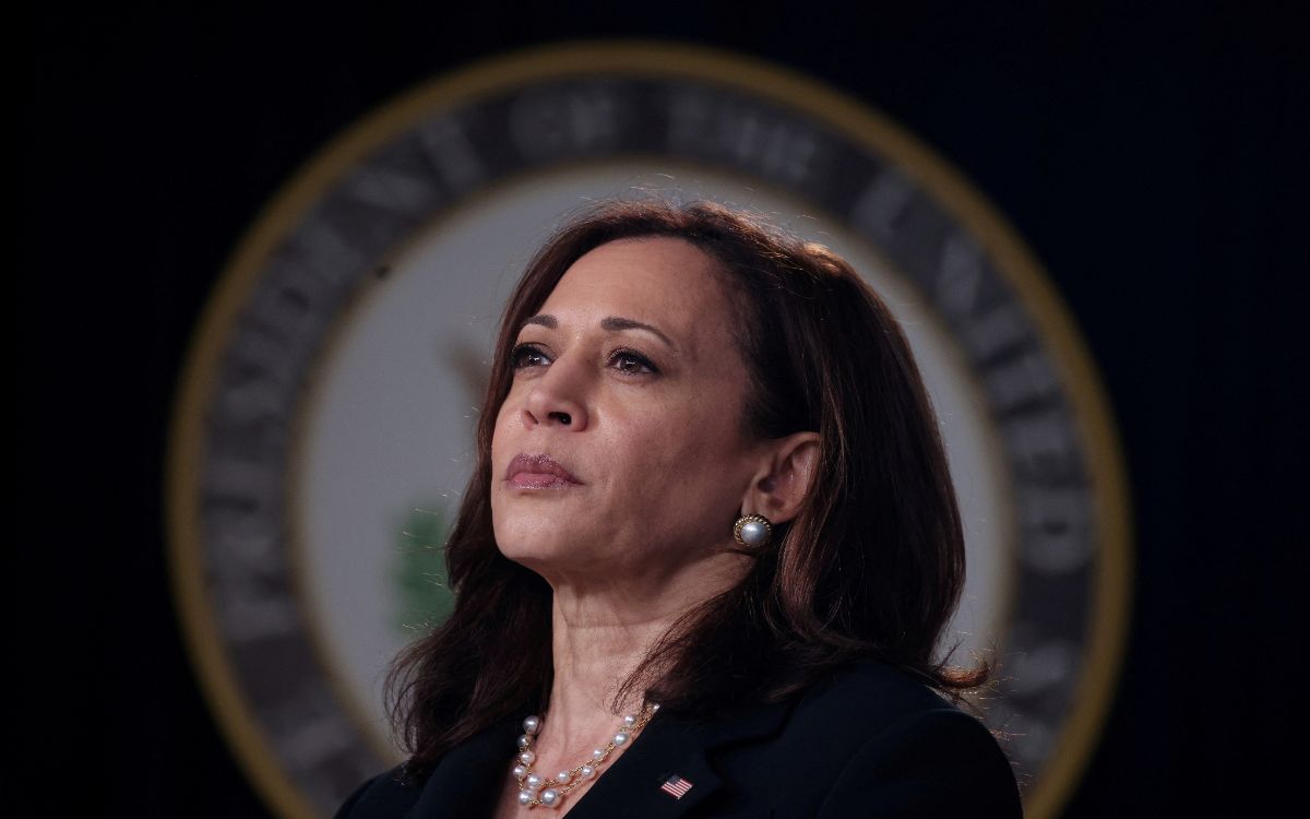 Tres gobernadores y un senador, los aspirantes a "número dos" de Kamala Harris
